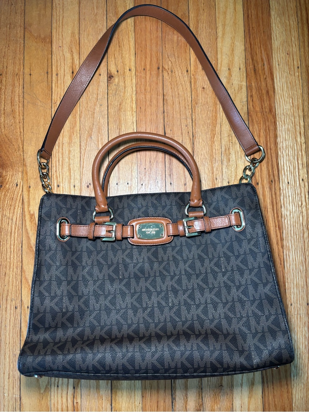 Michael Kors Hamilton Signature Monogram Large Tote Handbag